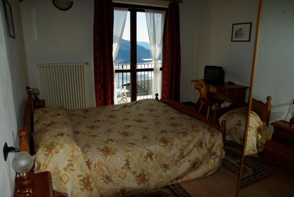 Hotel Tamola Сорико Номер фото